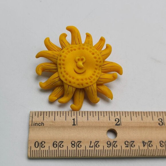 Vintage Handmade Yellow Smiling Sun Clay Brooch Artist Made - Picture 4 of 4